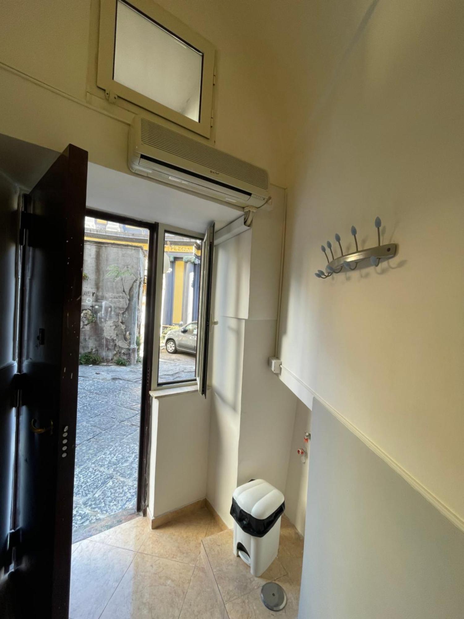 Il Piccolo Rifugio Apartment Наполи Екстериор снимка
