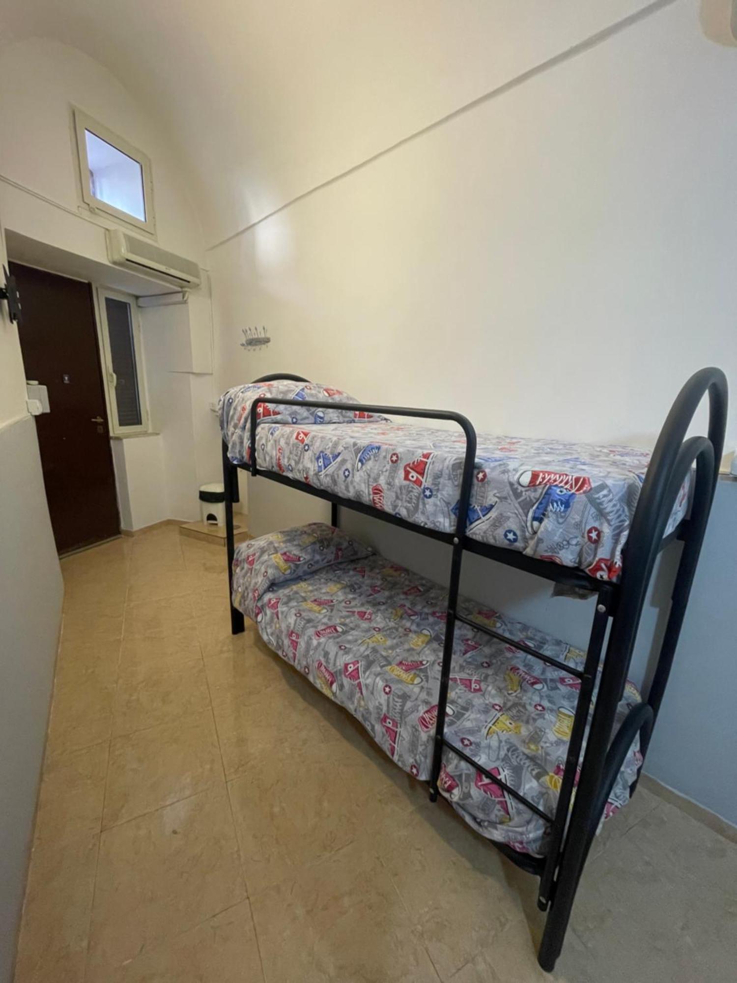 Il Piccolo Rifugio Apartment Наполи Екстериор снимка